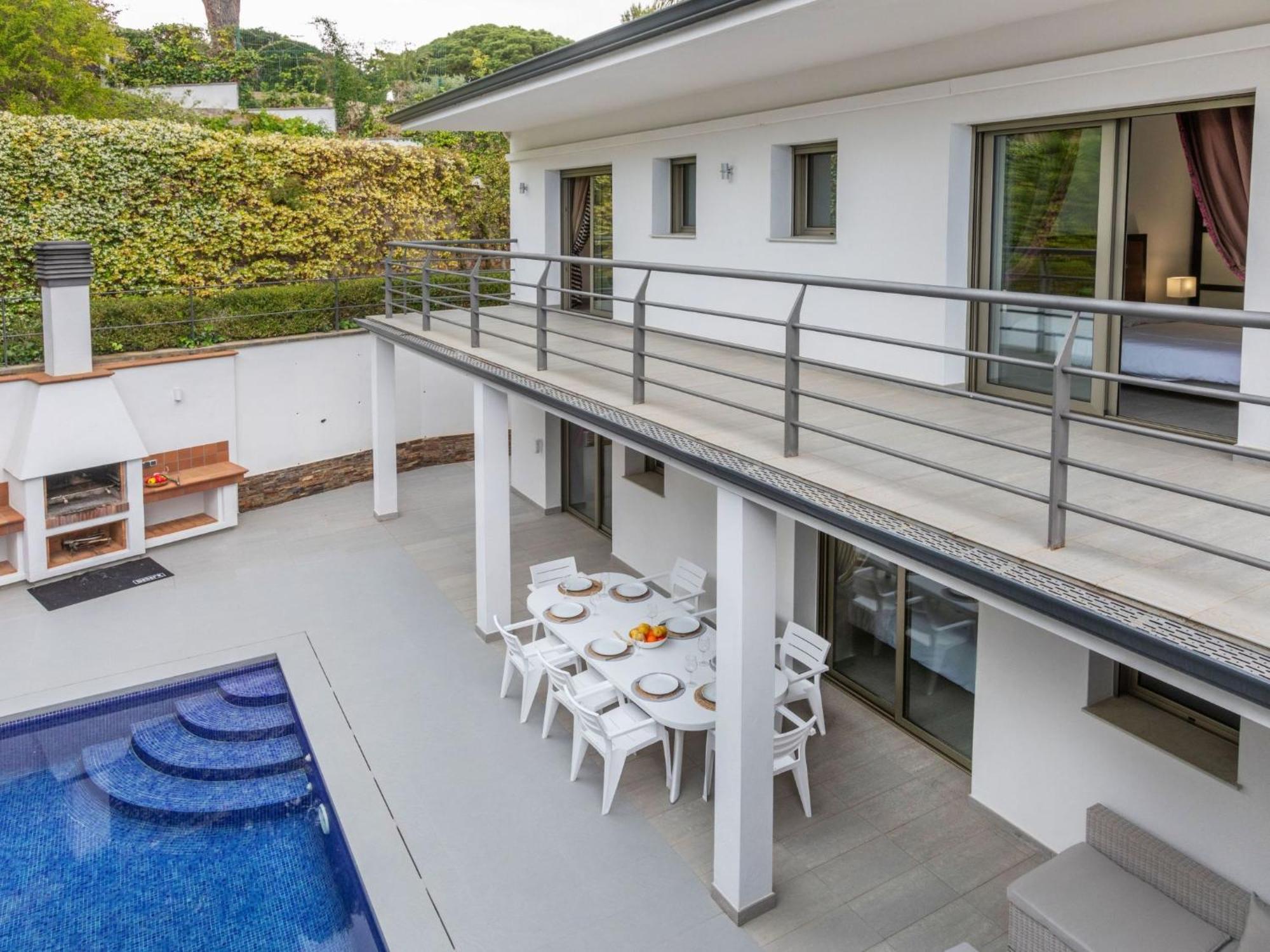 Villa Palmbeach By Interhome Лорет де Мар Екстериор снимка